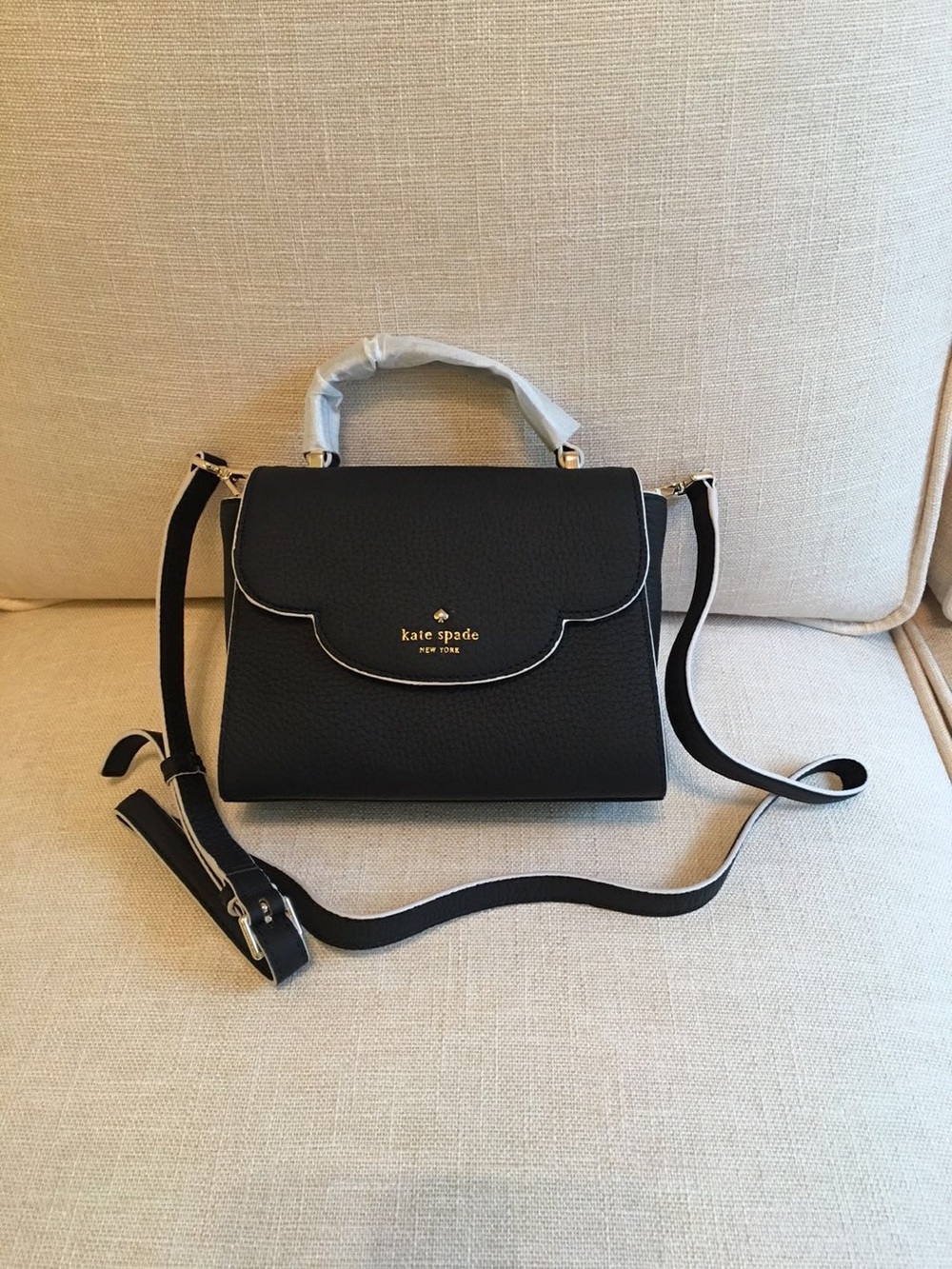 kate spade black scallop-edge top-handle satchel